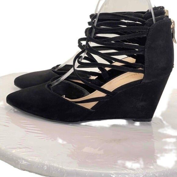 BCBGeneration Zolee2 Suede Black Womens Strappy Pointy Toe Wedge Heels Size 7M - Picture 3 of 9